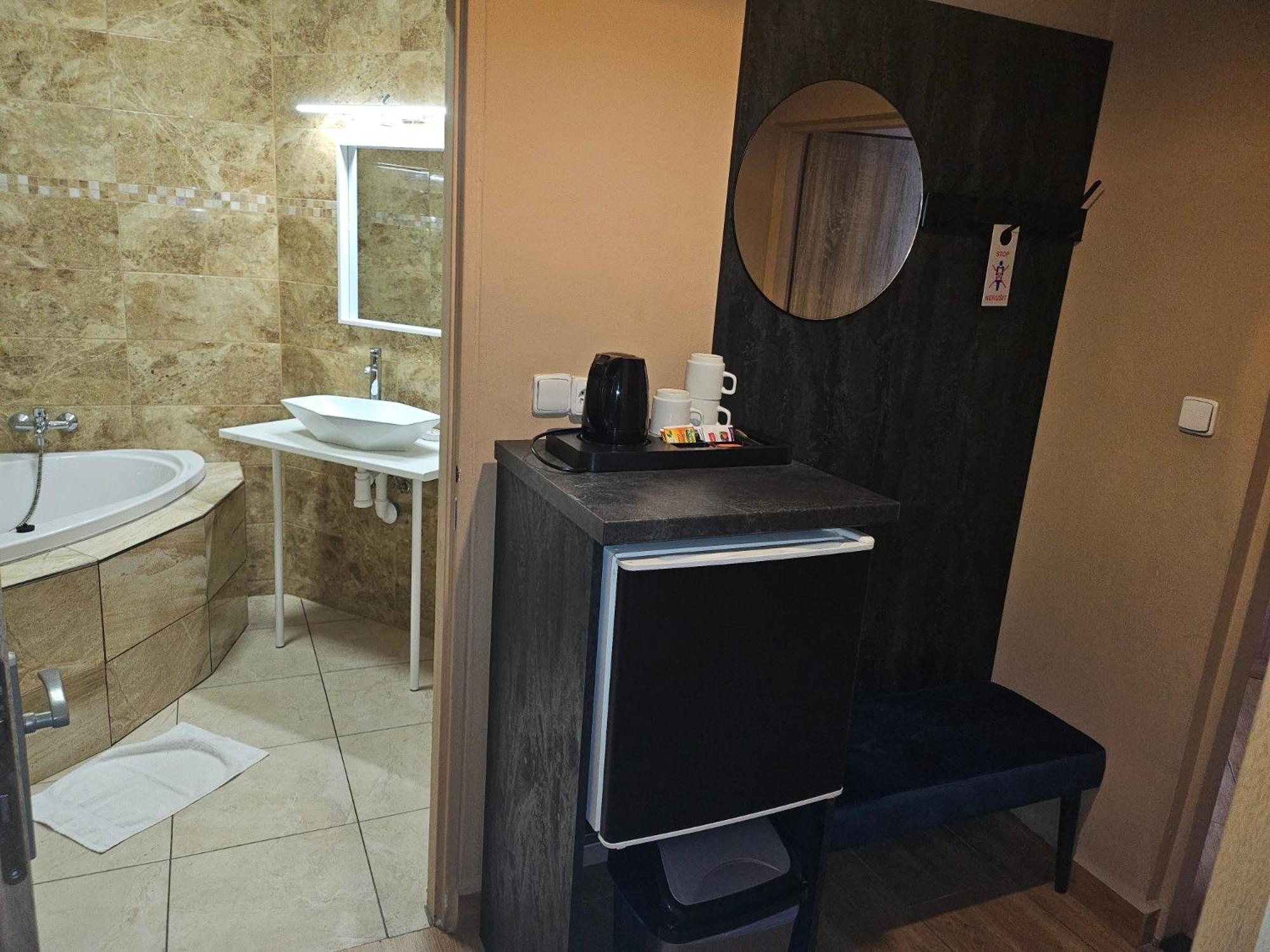 Hotel Taurus Ostrava Eksteriør bilde